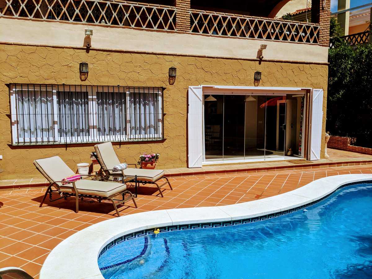 House in Fuengirola, Andalusia 10142352