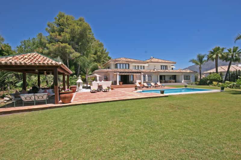 House in Marbella, Andalucía 10142819