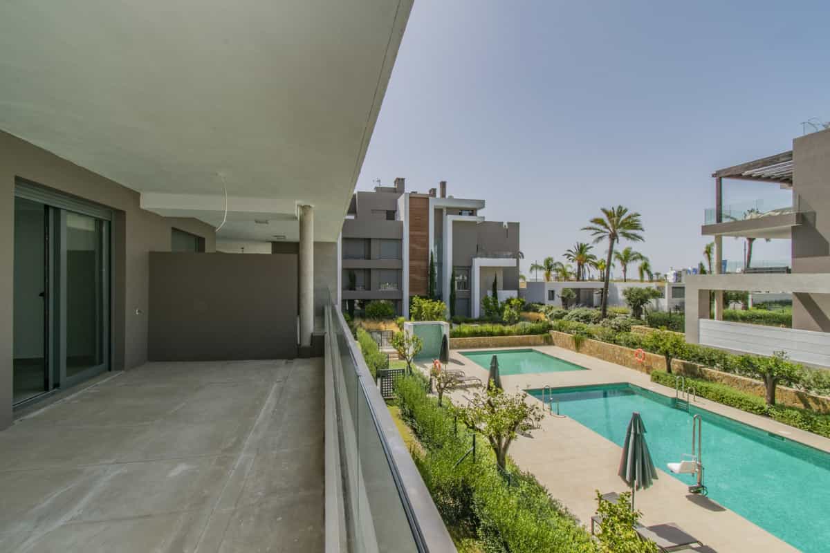 Condominium in Cancelada, Andalusia 10142910