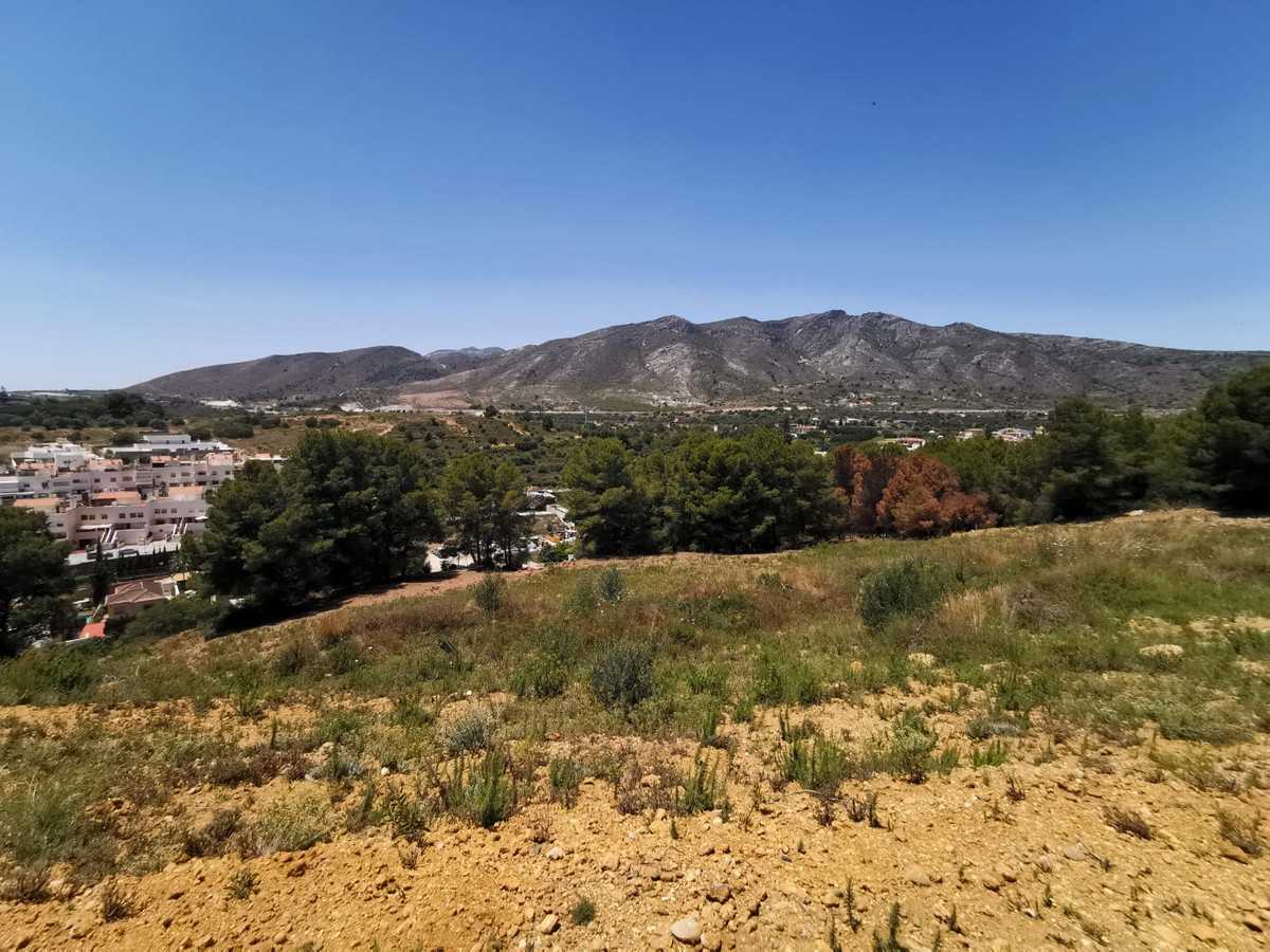 Land in Torremolinos, Andalusia 10143009