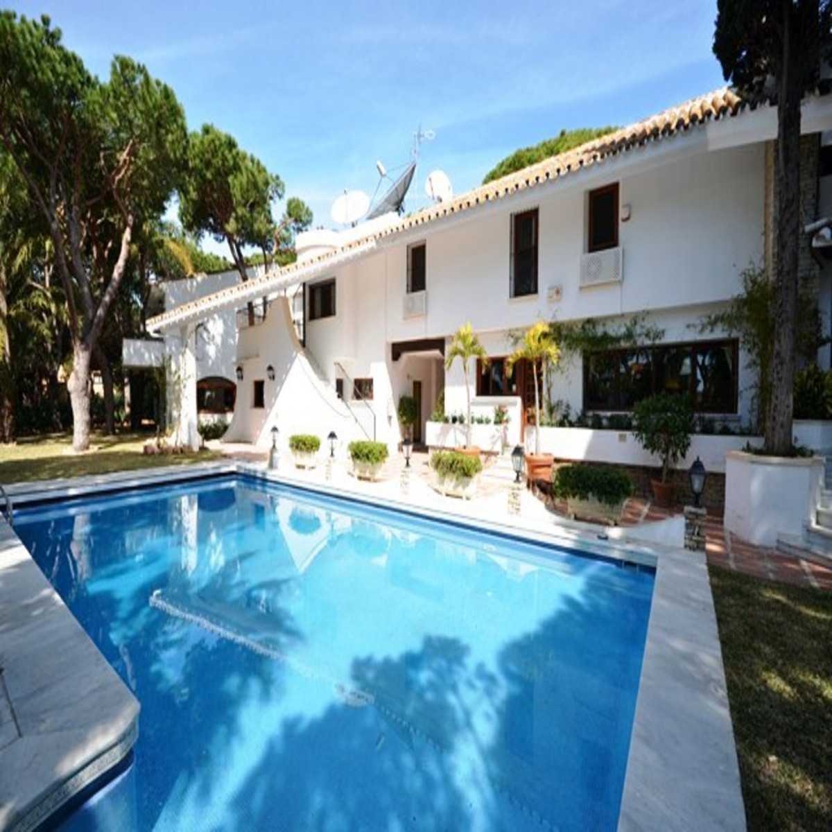 σπίτι σε Marbella, Andalucía 10143225