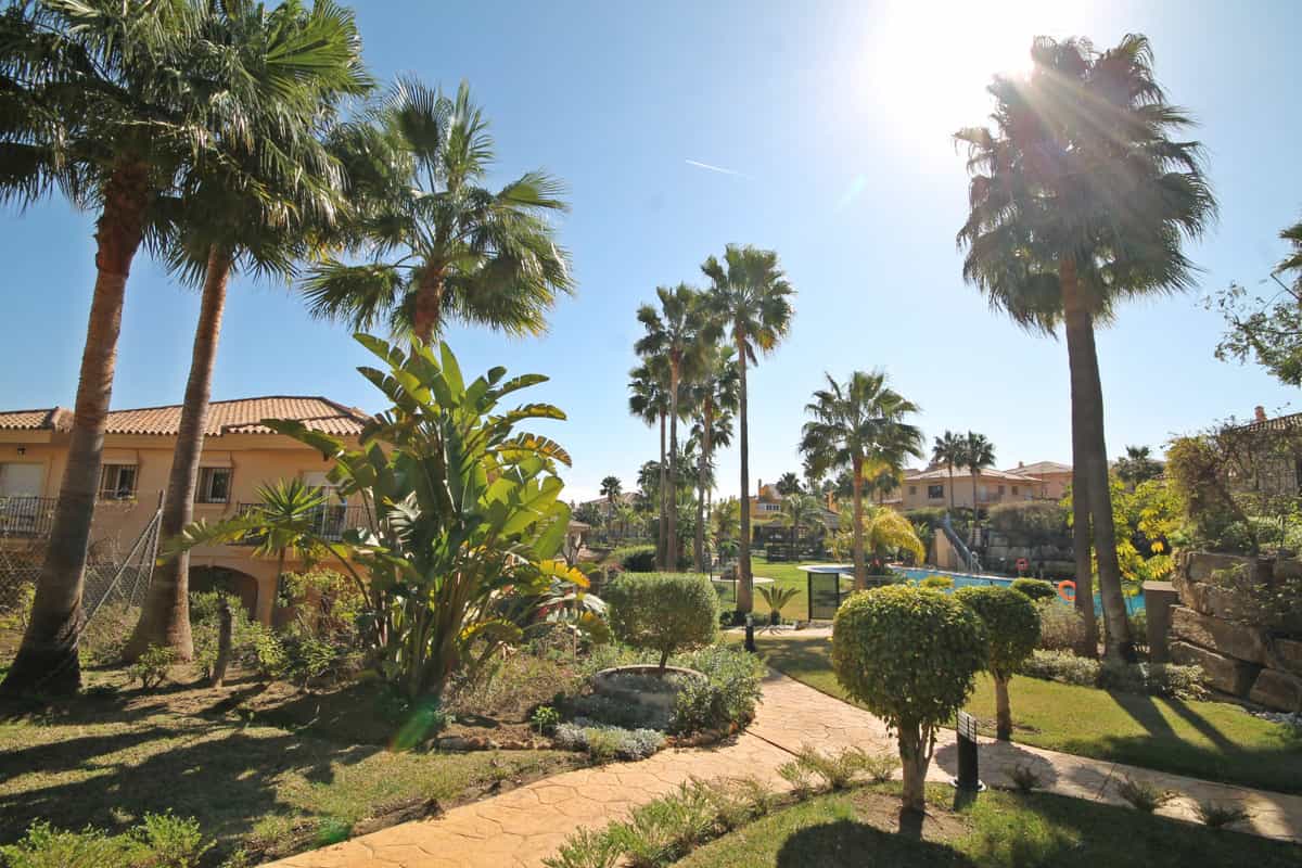 Huis in Urbanización Riviera Sol, Andalucía 10143484