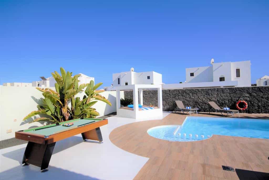 House in Uga, Canary Islands 10143527