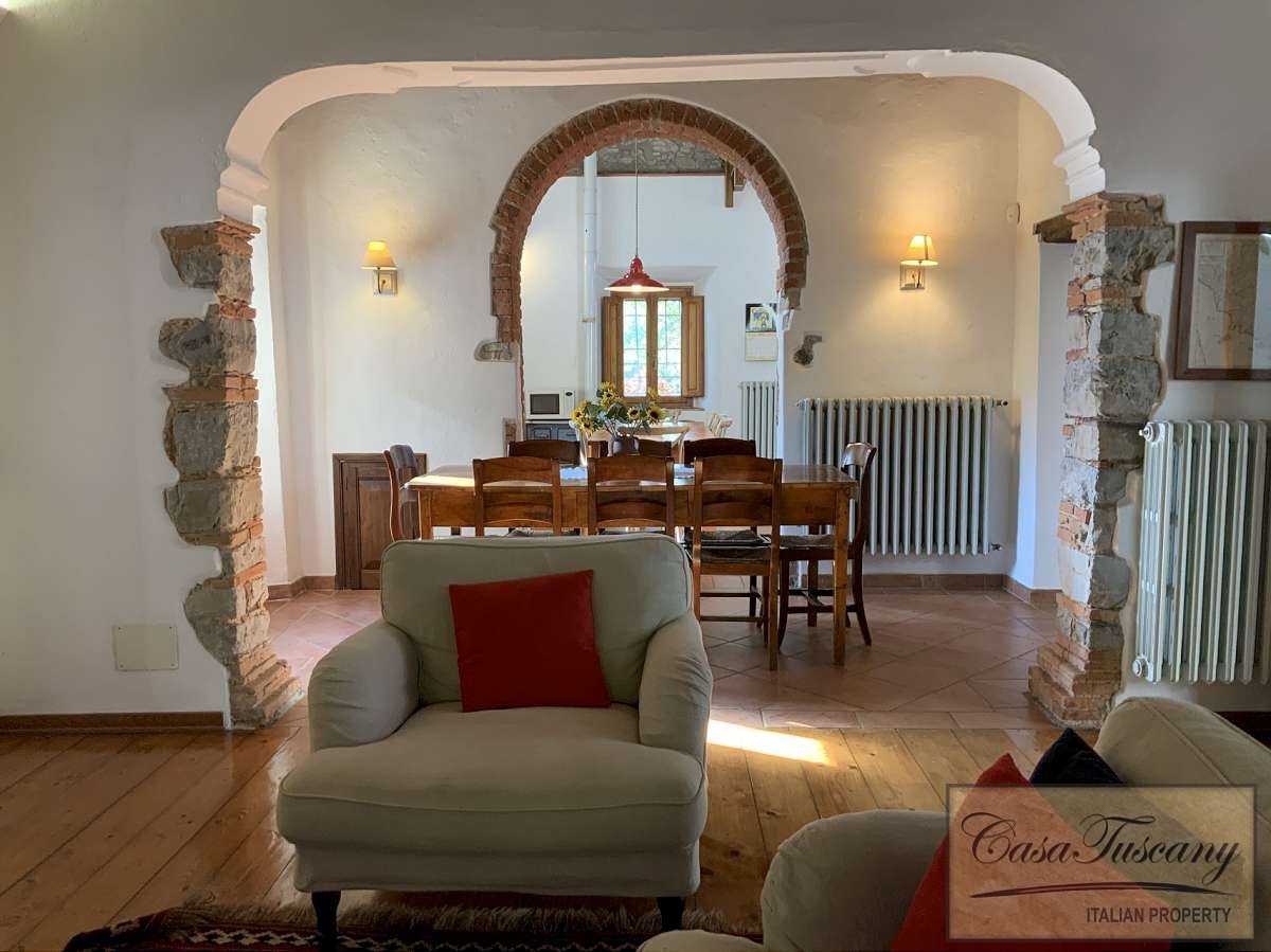 Condominium in Borgo a Mozzano, Tuscany 10143607
