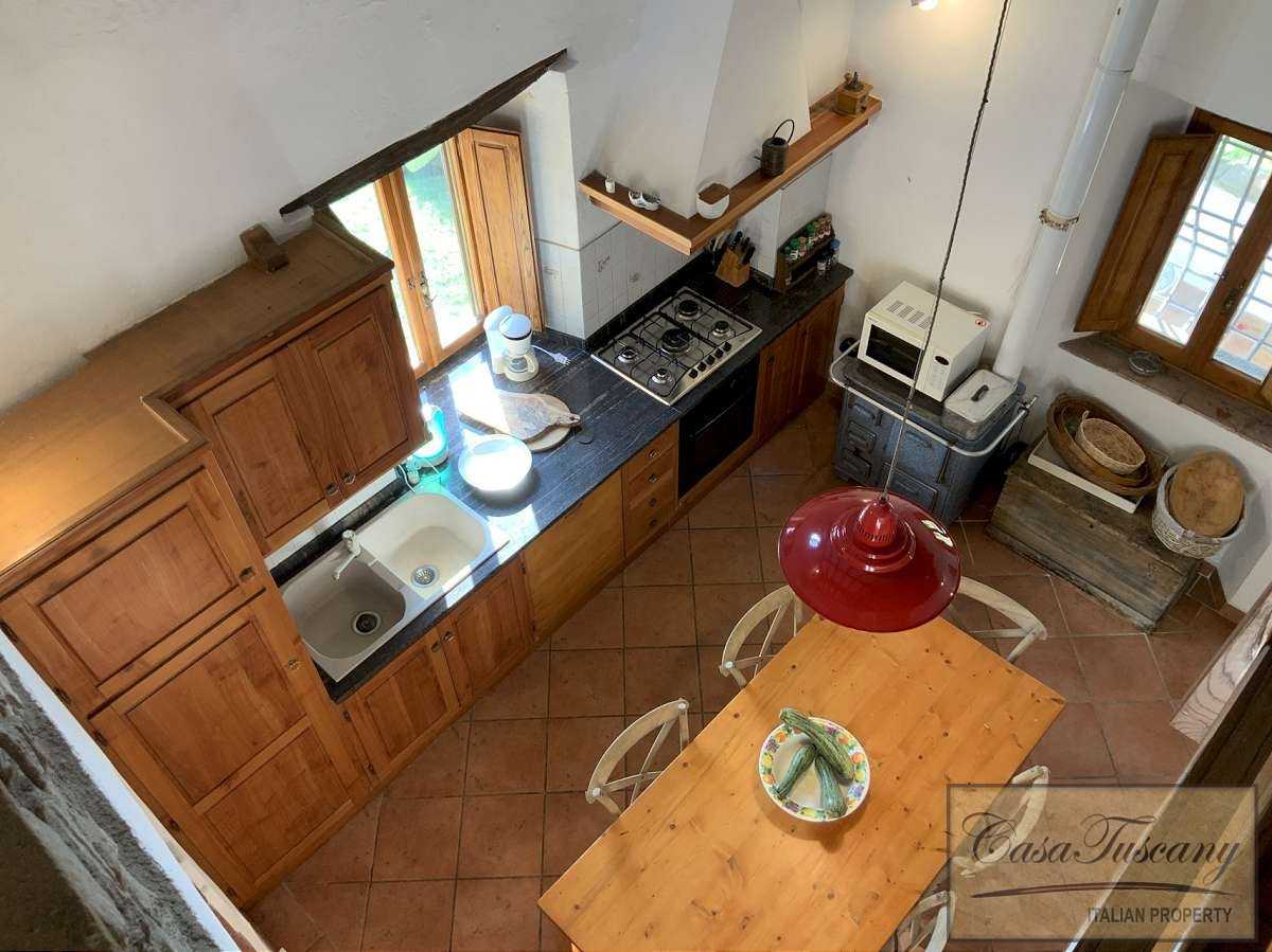 Квартира в Borgo a Mozzano, Tuscany 10143607