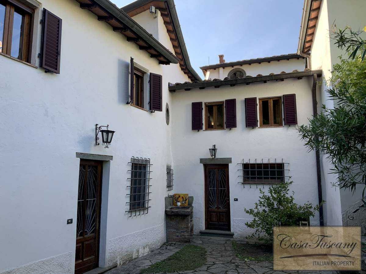 Condomínio no Borgo a Mozzano, Tuscany 10143607