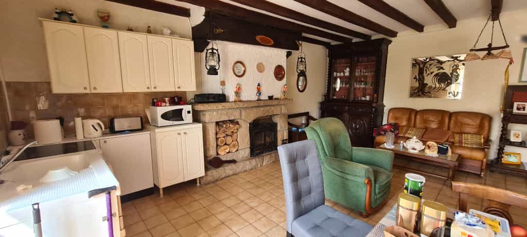 Casa nel Le Mené, Brittany 10143673