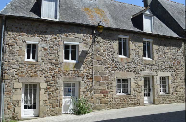 Hus i Jugon-les-Lacs, Bretagne 10143675