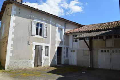 rumah dalam Lizant, Nouvelle-Aquitaine 10143692