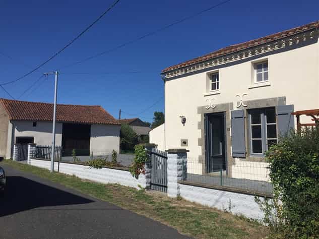 Rumah di Bussiere-Poitevine, Nouvelle-Aquitaine 10143816