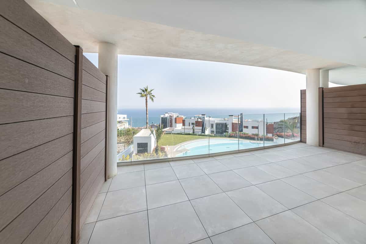 Condominium in Santa Fe de los Boliches, Andalusië 10143851