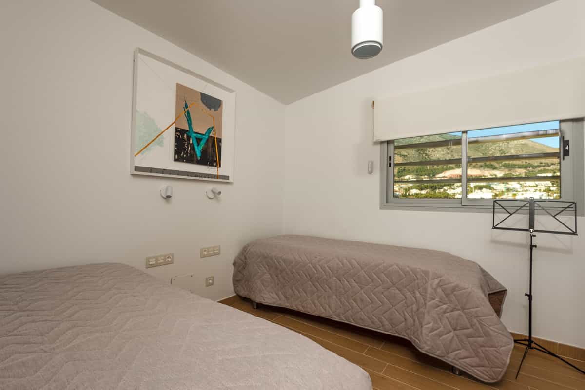 Condominium in Fuengirola, Andalucía 10143866