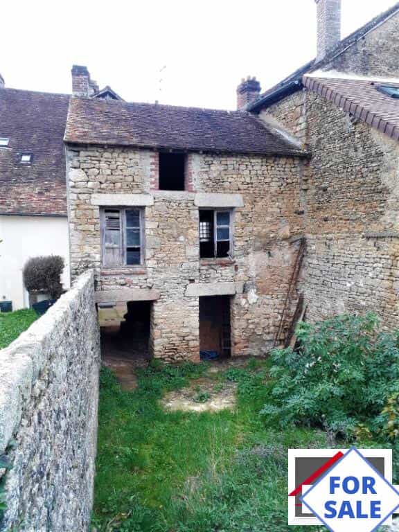 Dom w Alencon, Normandia 10143989