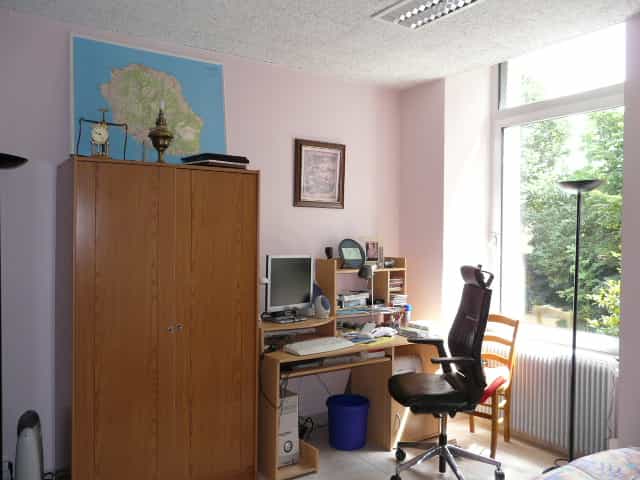 Офіс в Муліне, Нормандія 10144050