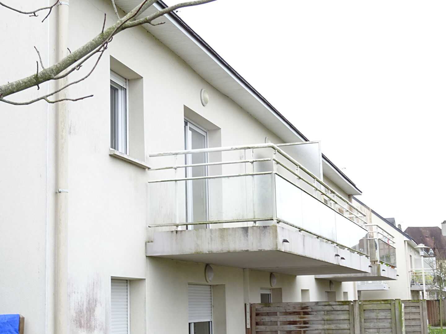 Condominium in Parigny, Normandië 10144068