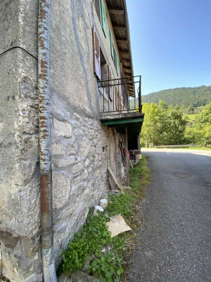 casa en Seytroux, Auvergne-Rhone-Alpes 10144156