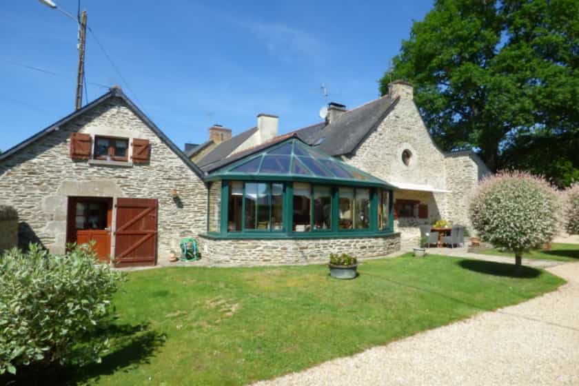 Rumah di La Croix-Hellean, Bretagne 10144160