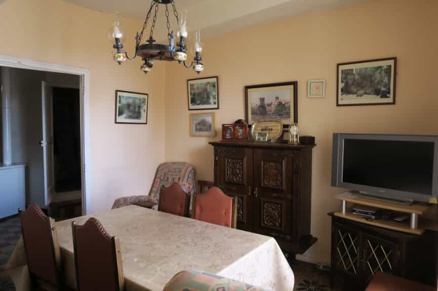 casa no Thezan-les-Béziers, Occitânia 10144194
