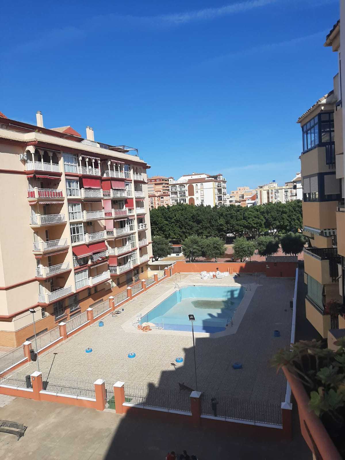 Condominium dans Fuengirola, Andalusia 10144208