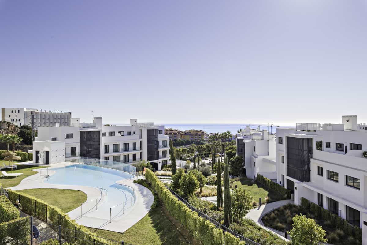 Condominium in Fuengirola, Andalusië 10144260