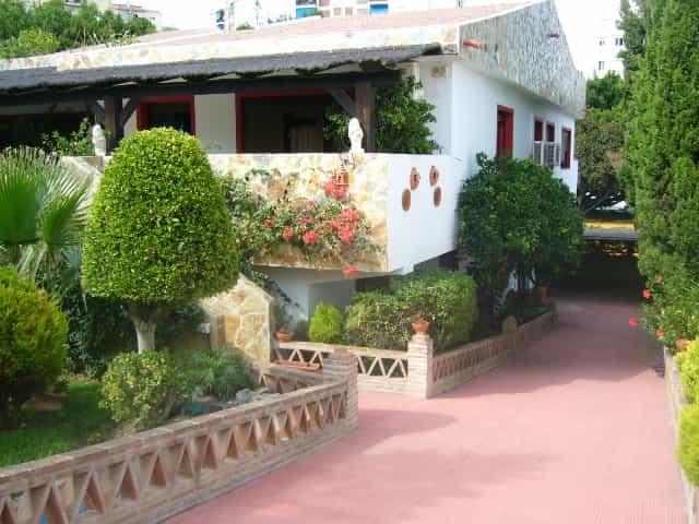 жилой дом в Марбелья, Андалусия 10144713