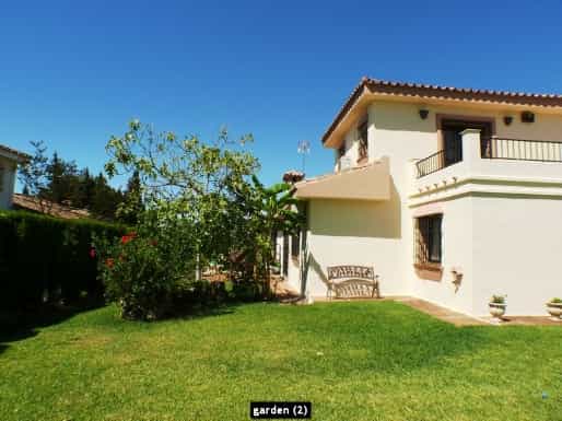 жилой дом в Marbella, Andalucía 10144721