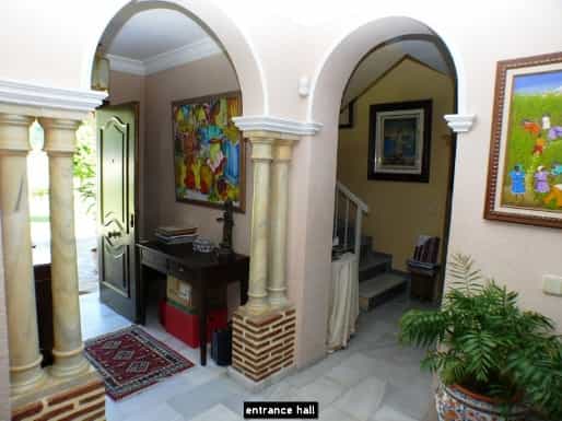 Huis in Marbella, Andalusië 10144721