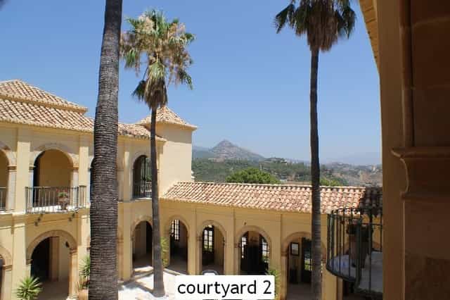 σπίτι σε Marbella, Andalusia 10144724