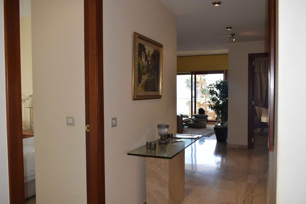 公寓 在 San Pedro de Alcántara, Andalusia 10144780