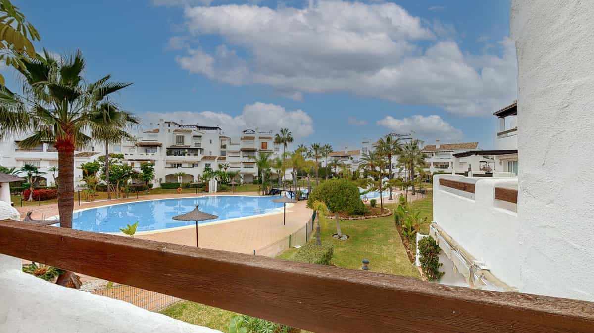 Condominium in San Pedro de Alcántara, Andalusia 10144788