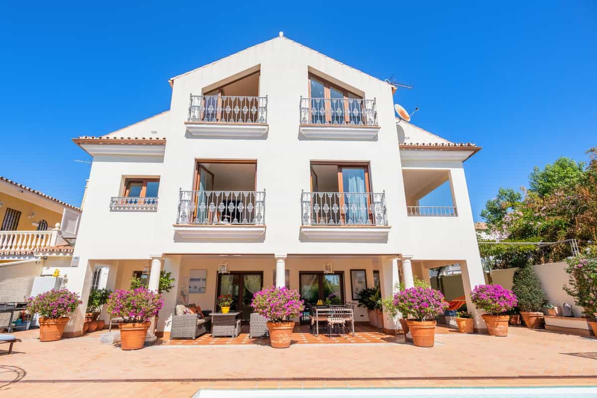 Будинок в Marbella, Andalusia 10144839