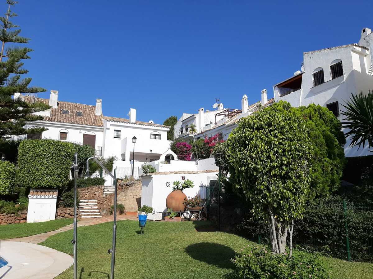 rumah dalam Marbella, Andalusia 10144977