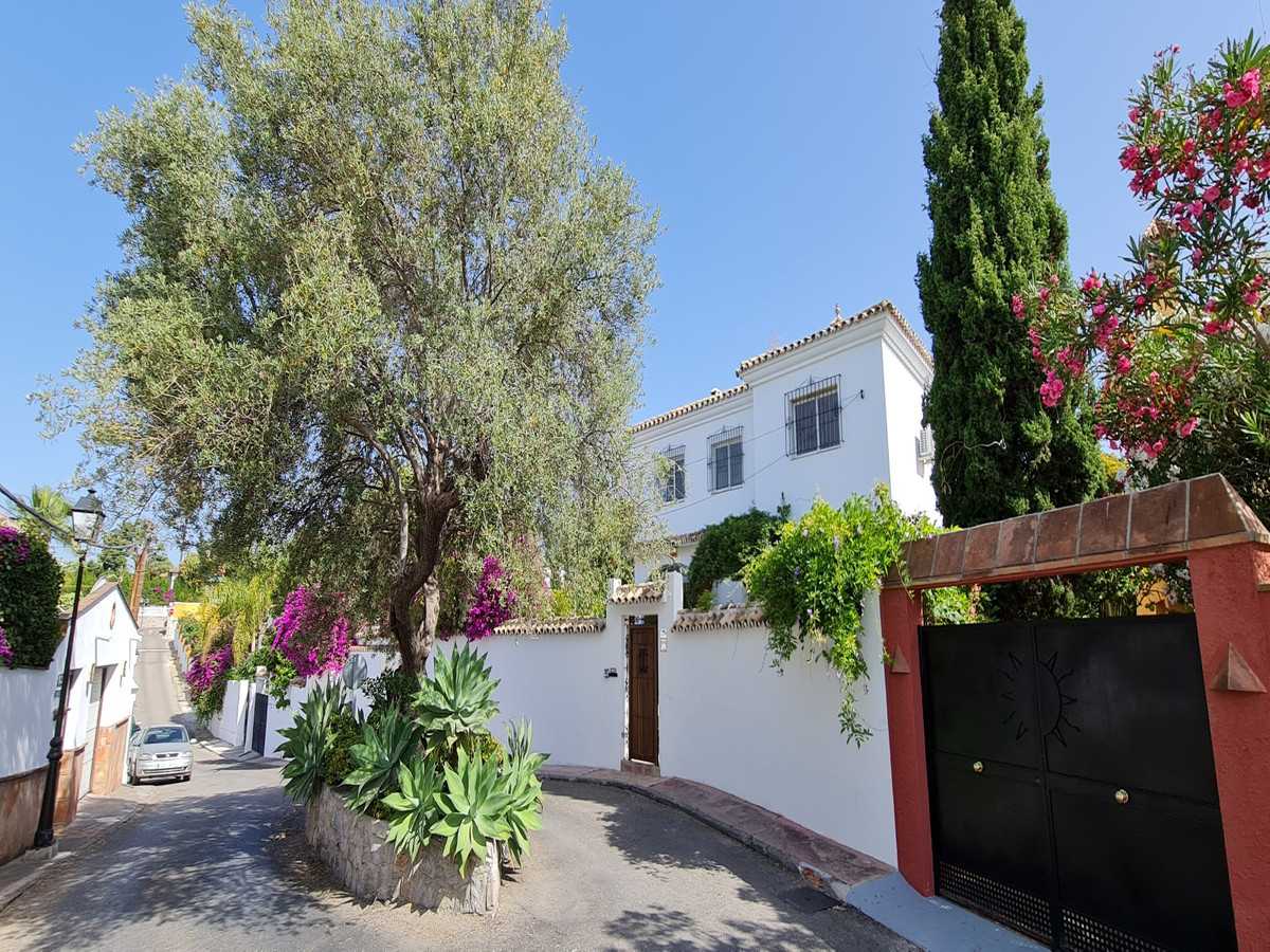 Talo sisään Marbella, Andalusia 10145033
