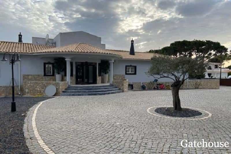 بيت في Quarteira, Faro 10145183