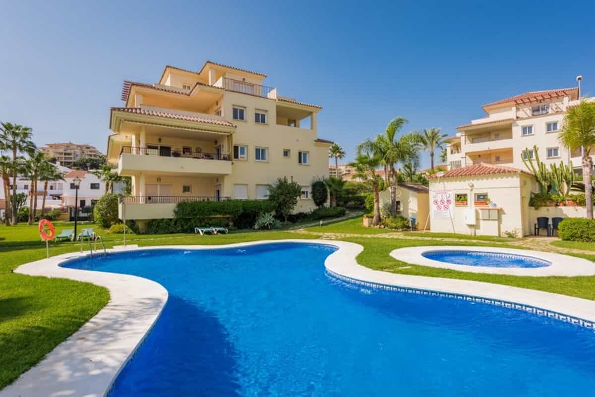 Condominium in Alhaurin el Grande, Andalusia 10145271