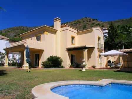 rumah dalam Mijas, Andalusia 10145300