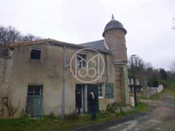 Huis in Vivonne, Nouvelle-Aquitanië 10145659