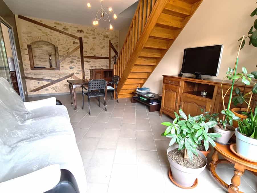 House in Issac, Nouvelle-Aquitaine 10145758