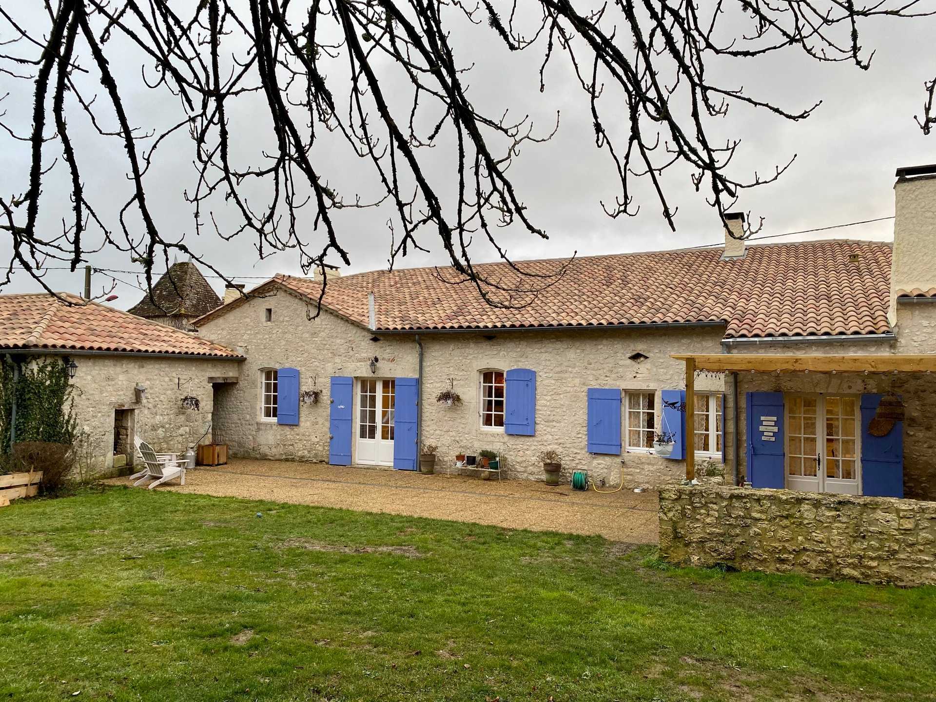 بيت في Duras, Nouvelle-Aquitaine 10145761