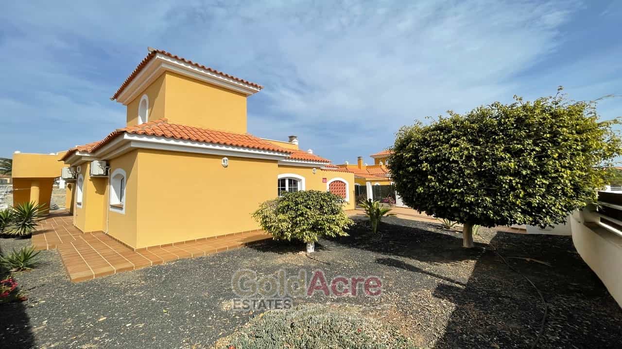 σπίτι σε Castillo Caleta de Fuste, Canarias 10145769