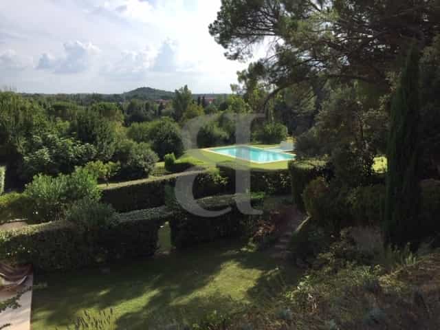 בַּיִת ב Loriol-du-Comtat, Provence-Alpes-Côte d'Azur 10146240