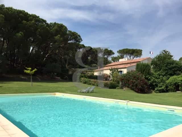Rumah di Loriol-du-Comtat, Provence-Alpes-Cote d'Azur 10146240