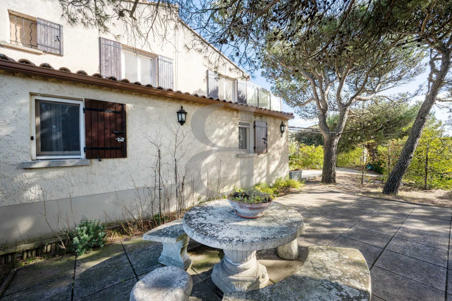 Hus i Caumont-sur-Durance, Provence-Alpes-Côte d'Azur 10146243