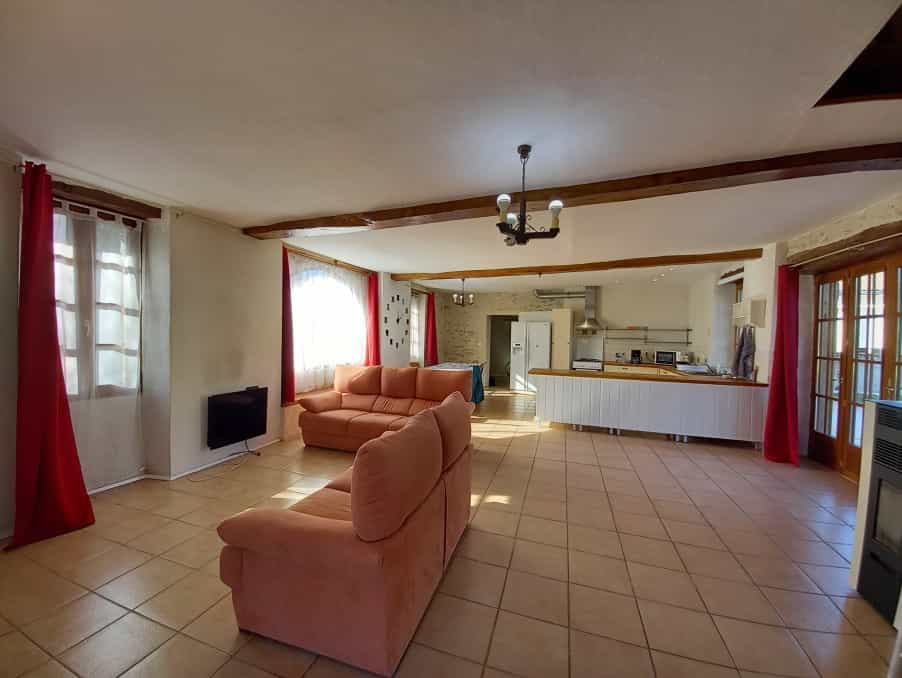 House in Lougratte, Nouvelle-Aquitaine 10146313