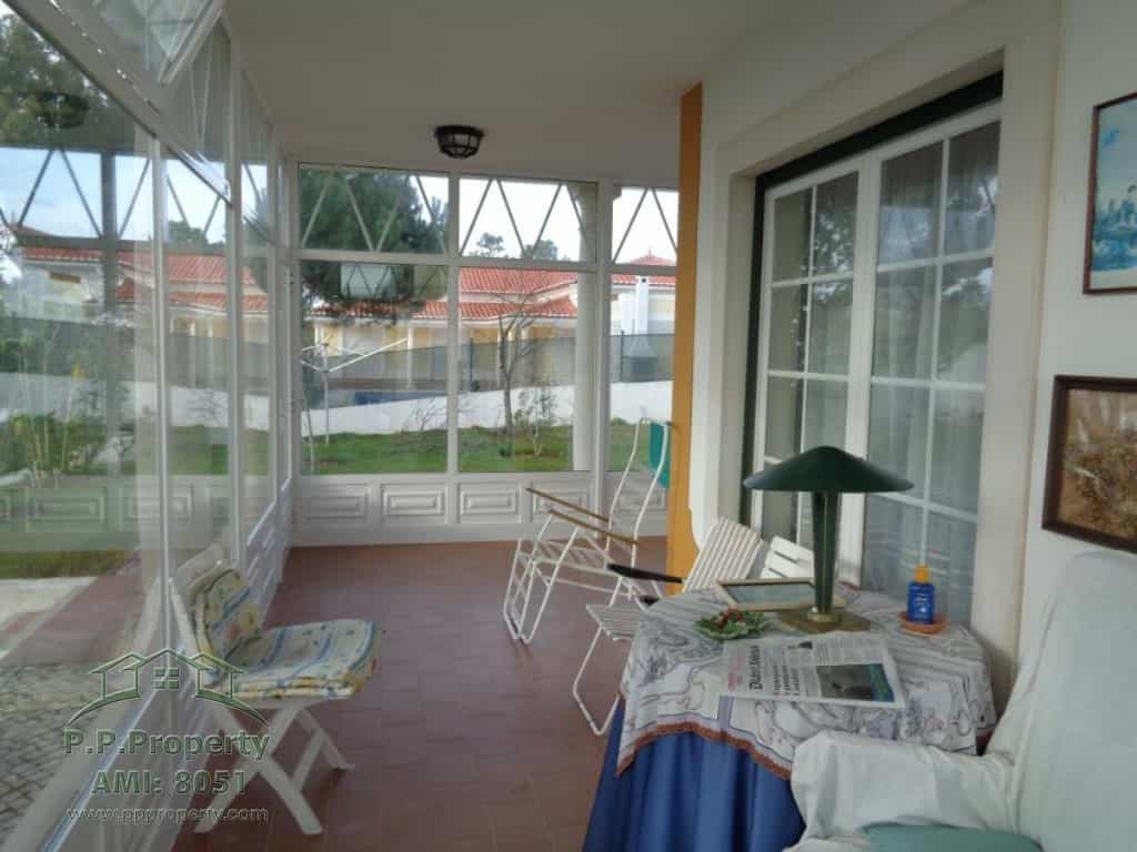Condominium in Foz do Arelho, Leiria 10146519