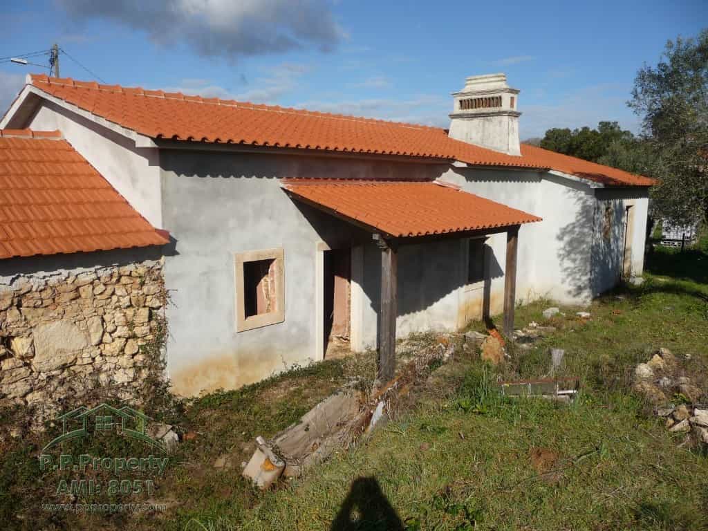 بيت في Alvaiázere, Leiria 10146568