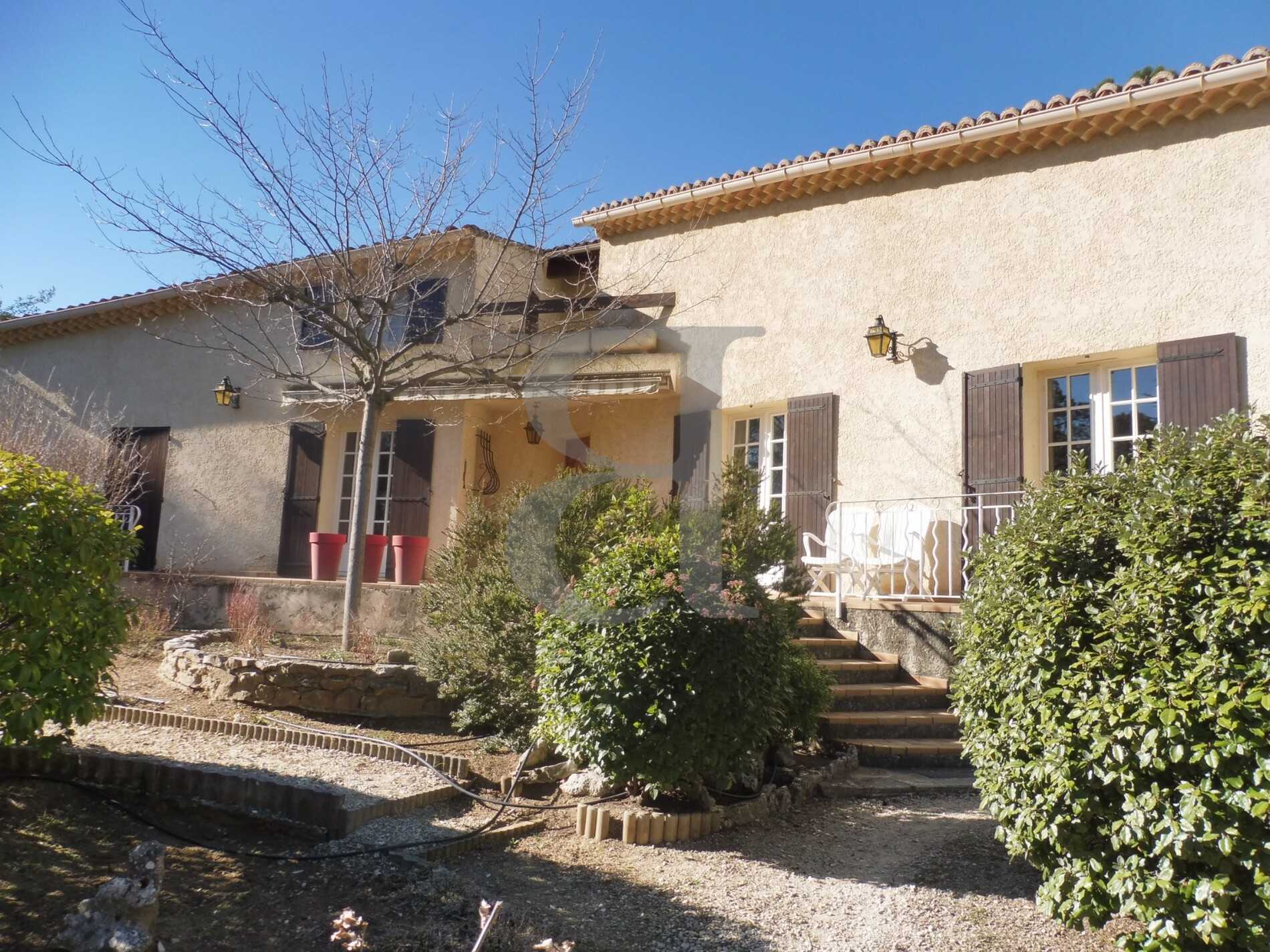 房子 在 Bédoin, Provence-Alpes-Côte d'Azur 10146654