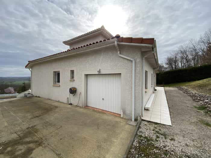 Talo sisään Beauchalot, Occitanie 10146661