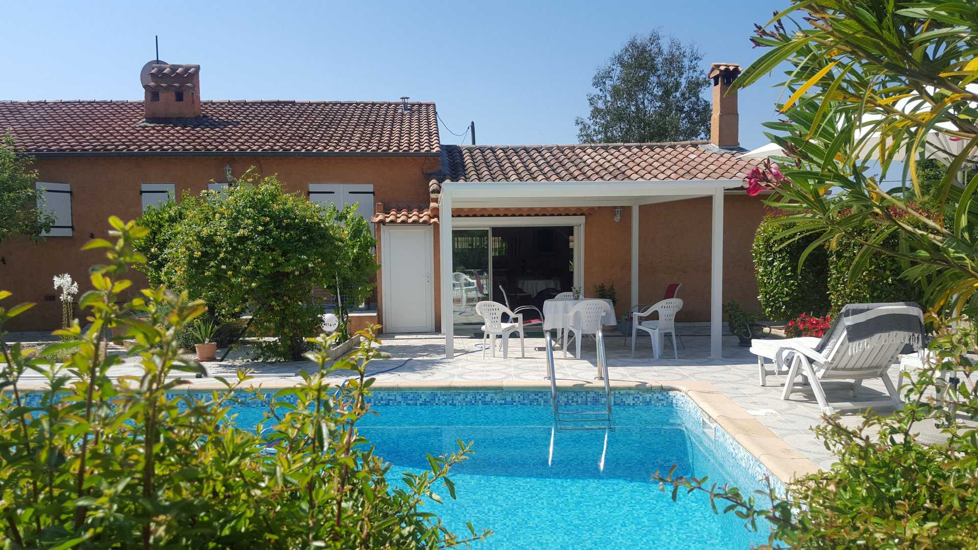 House in Lorgues, Provence-Alpes-Cote d'Azur 10146700