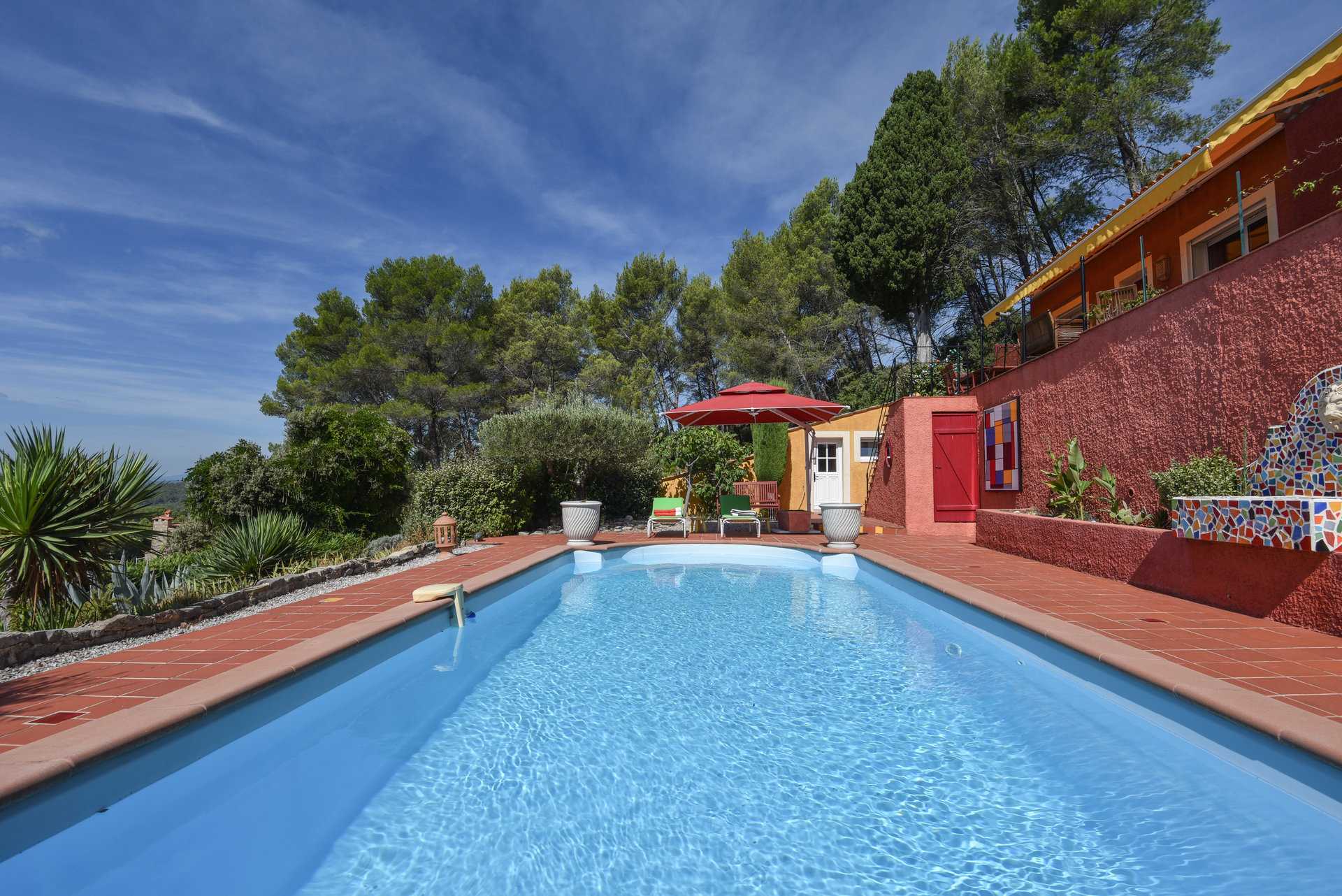 Rumah di Tuan-tuan, Provence-Alpes-Cote d'Azur 10146706